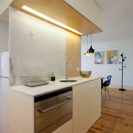 Liiiving In | Secret Balcony