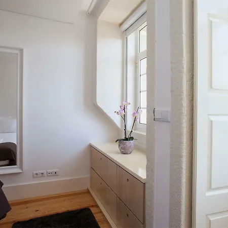 Liiiving In | Secret Balcony *