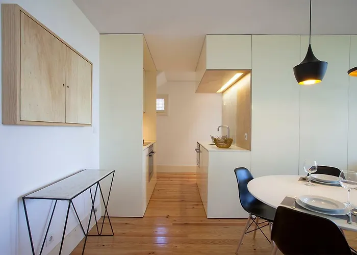 Liiiving In | Secret Balcony Apartman