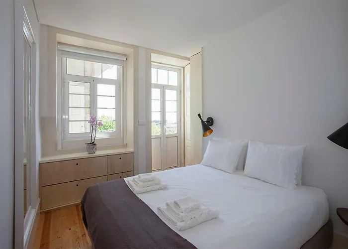 Liiiving In | Secret Balcony Porto