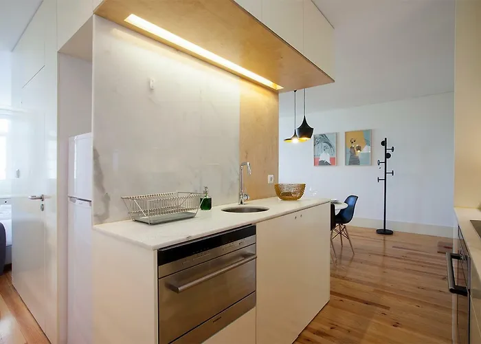 Liiiving In | Secret Balcony