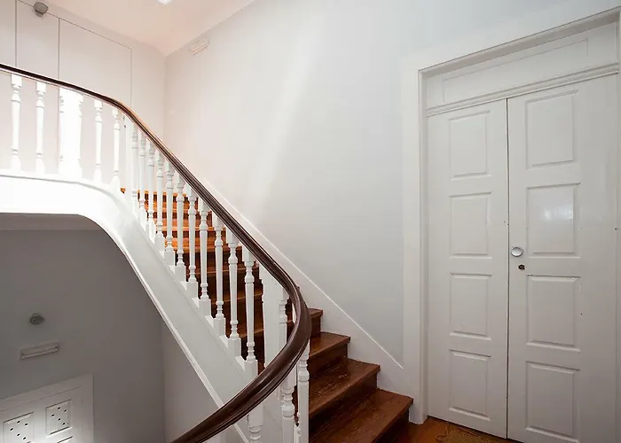 Liiiving In | Secret Balcony *