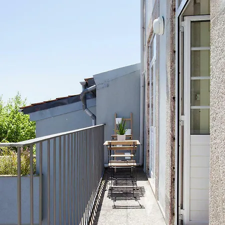 Liiiving In | Secret Balcony *