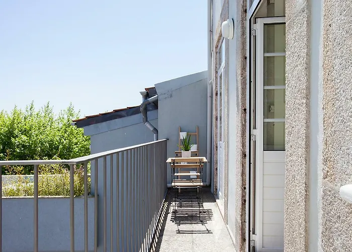 Liiiving In | Secret Balcony *