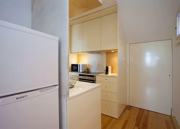 Liiiving In | Secret Balcony Lägenhet Oporto